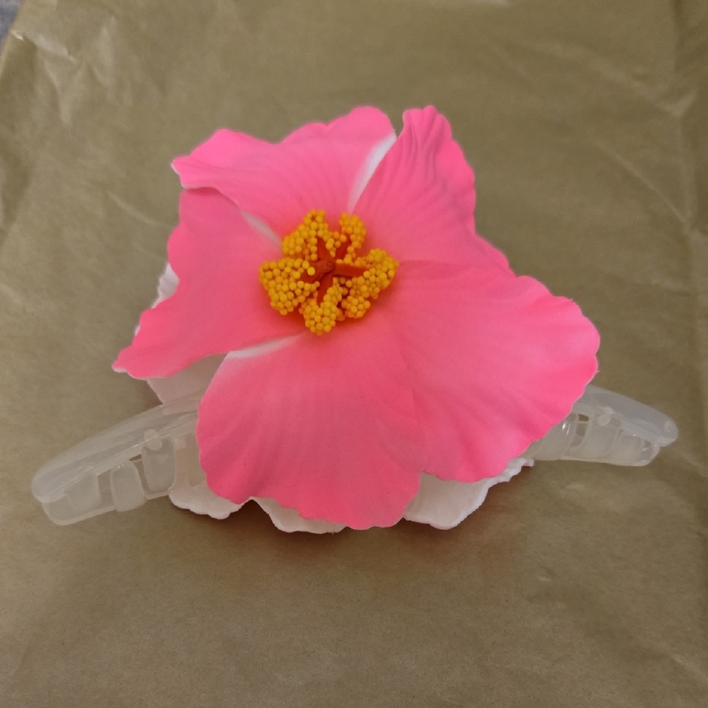 Pink Floral Hair Clip Nwot